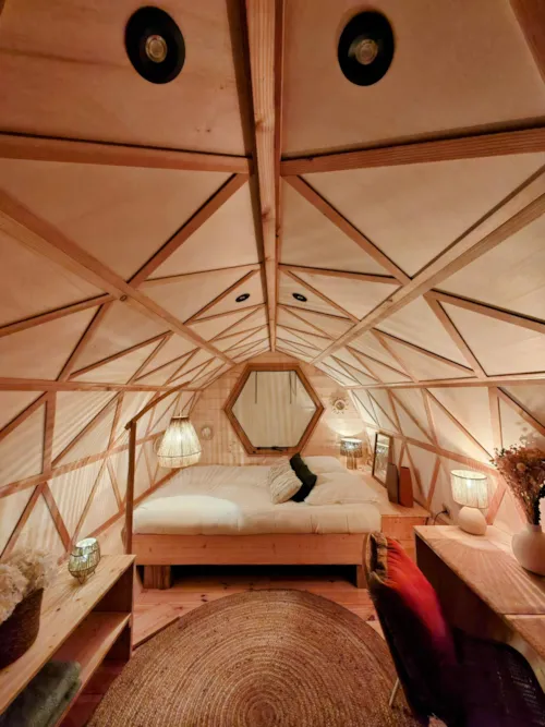 Accommodation - Geodesic Trailer - image n°3 - CAMPING DE L'ARCHE