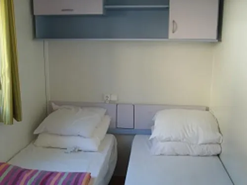 Accommodation - Mobile Home Roller Eva 19M² - image n°5 - Camping la Charderie