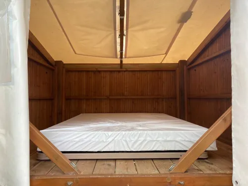 Location - Cabane Campetoile  De 5M² Vue Sur Rivière (Sans Sanitaires) - image n°2 - Camping la Charderie
