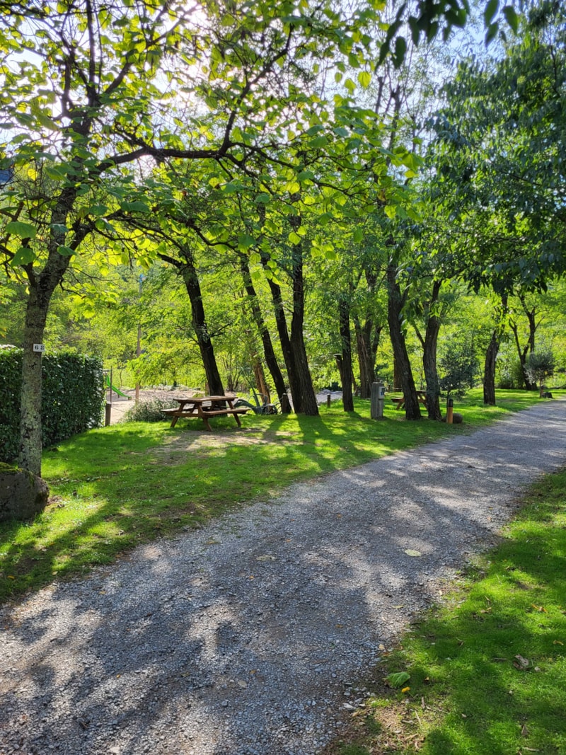 Emplacement vue sur rivière  (n° 68 à 72)