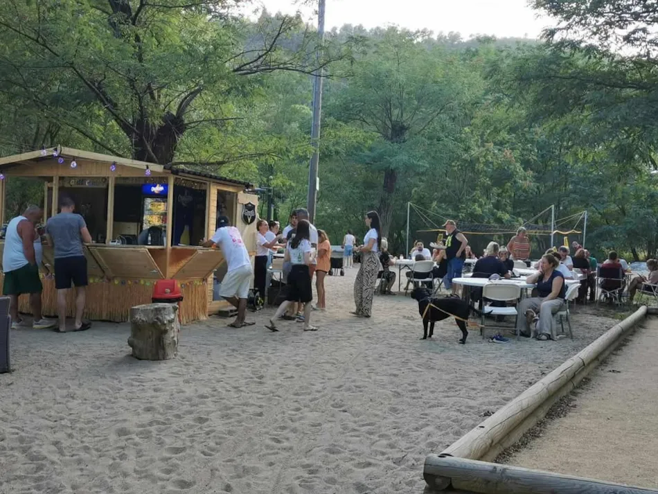 Camping la Charderie