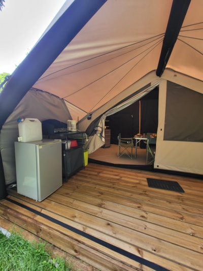 Dome Tent 25m2 ready to camp