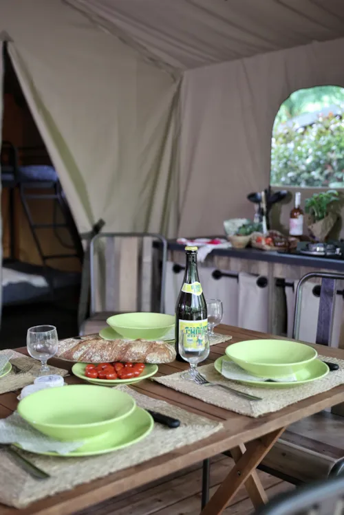 Accommodation - Insolite Nature Tente Lodge Kenya 2 Chambres 2/5 - - image n°2 - Camping de Laborie