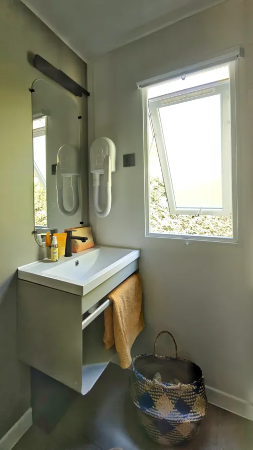 Mietunterkunft - Grand Confort Riviera 3 -  3 Zimmer - image n°6 - Camping de Laborie