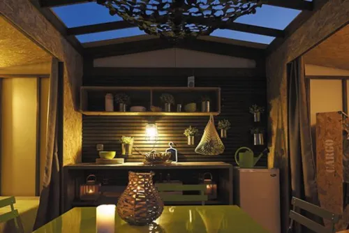 Huuraccommodatie(s) - Bungalowtent Maori - image n°3 - CAMPING LES CHATAIGNIERS