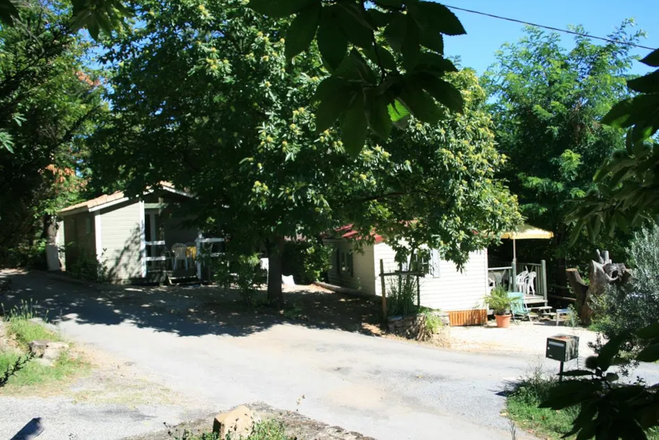 CAMPING LES CHATAIGNIERS