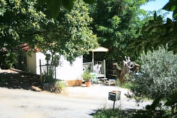 CAMPING LES CHATAIGNIERS - image n°5 - Roulottes