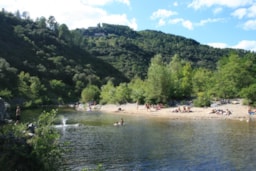 CAMPING LES CHATAIGNIERS - image n°13 - Roulottes