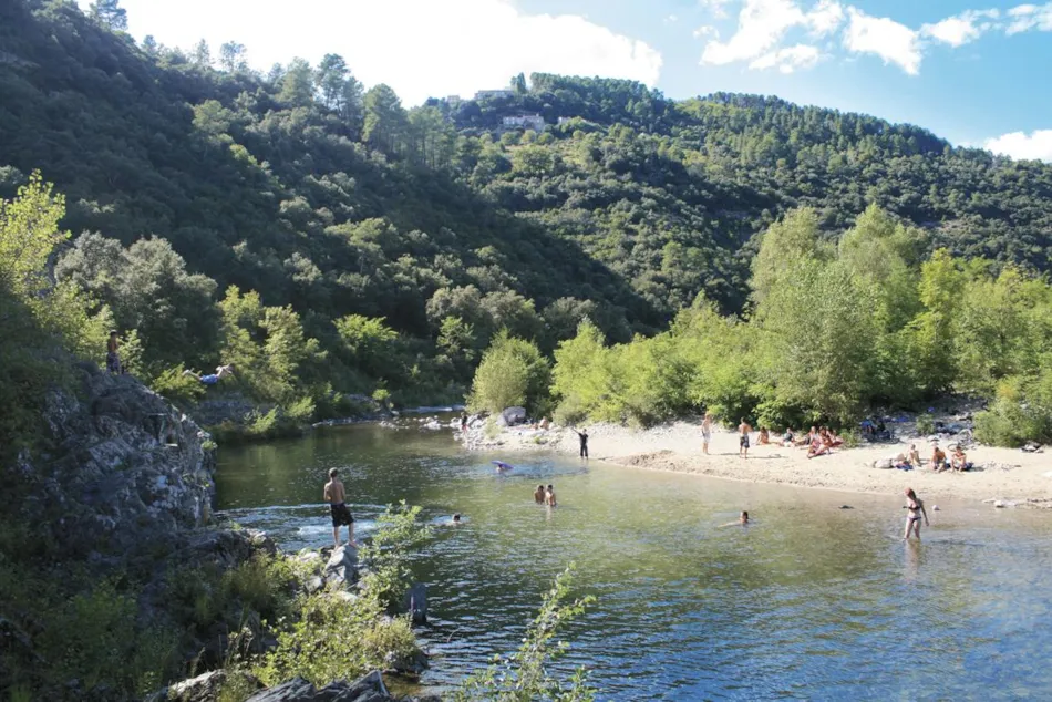 CAMPING LES CHATAIGNIERS
