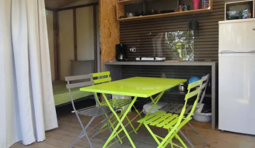 Huuraccommodatie(s) - Bungalowtent Maori - image n°7 - CAMPING LES CHATAIGNIERS