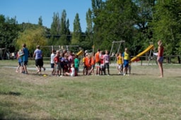 Camping Les Arches - image n°44 - Roulottes