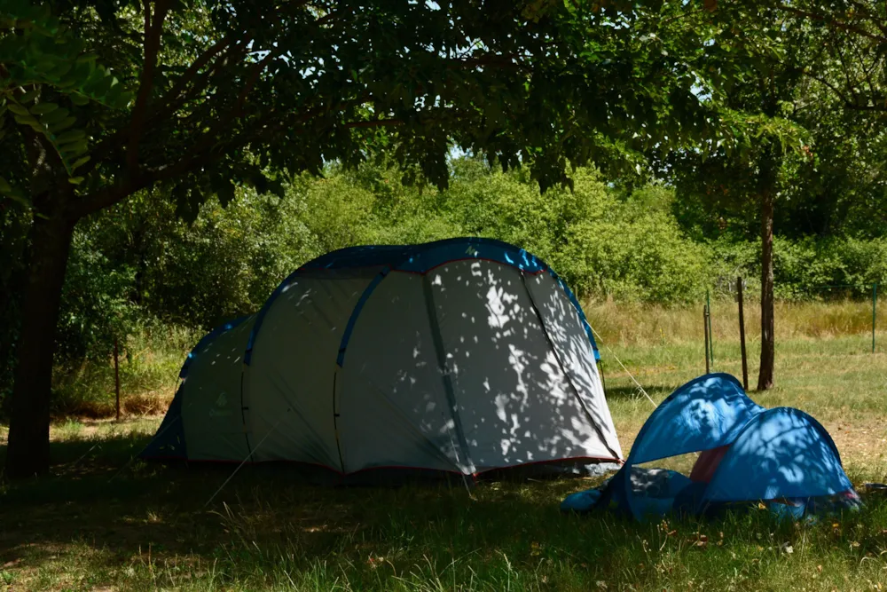 Emplacement - Emplacement Randonneur/Cycliste - Camping les Peupliers