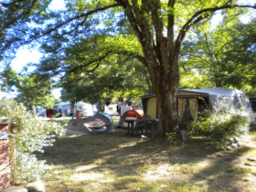 Kampeerplaats(en) - Standplaats Xxl - image n°3 - Camping les Peupliers