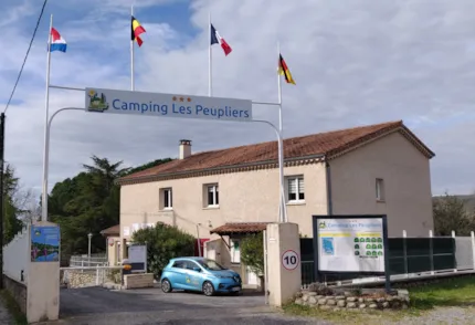 Camping les Peupliers - Camping2Be