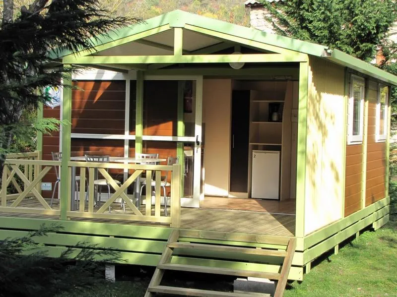 Location - Chalet Standard Nemo 20M²  2 Chambres - Terrasse Semi-Couverte + Climatisation - Flower Camping Le Plan d'Eau - Ardèche