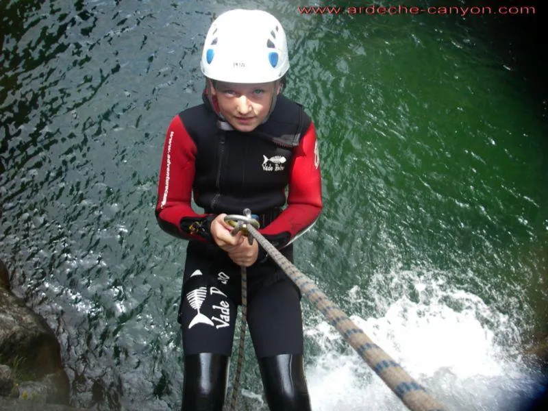 Flower Camping Le Plan d'Eau - Ardèche