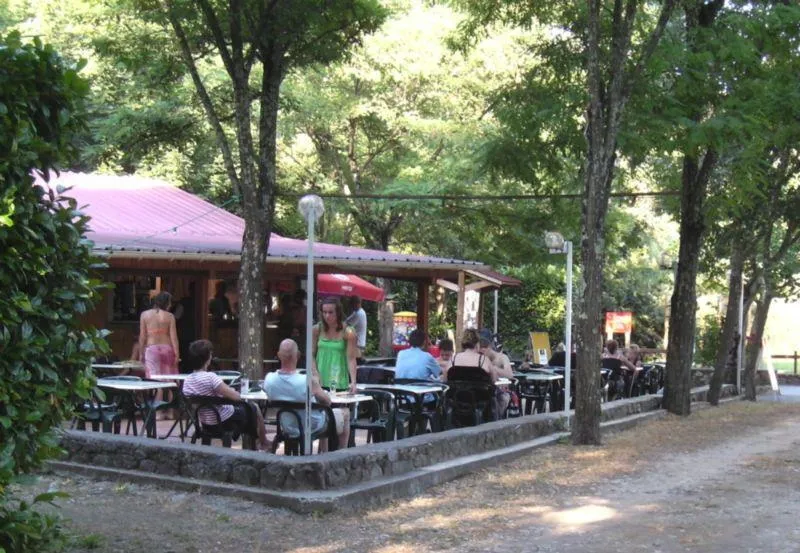 Flower Camping Le Plan d'Eau - Ardèche