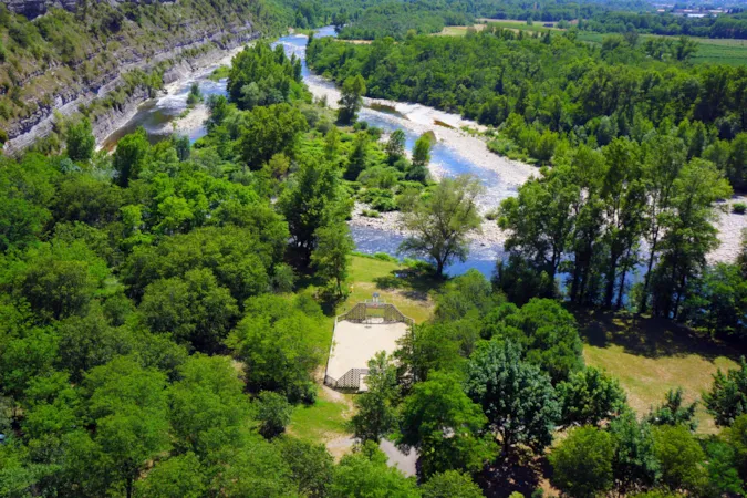 Flower Camping Le Plan d'Eau - Ardèche - image n°1 - Camping Direct