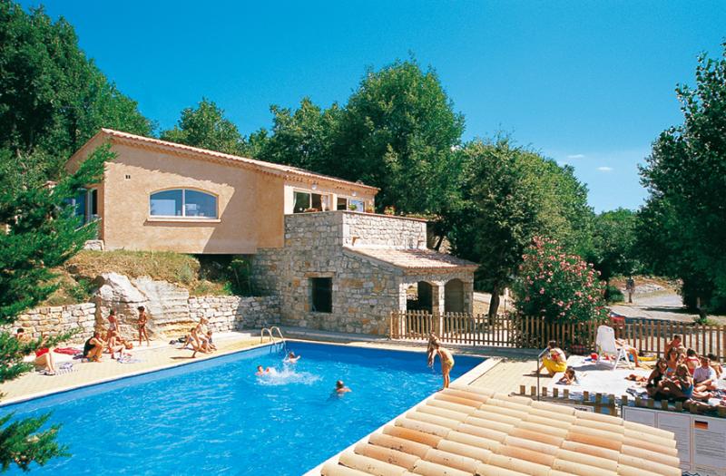 Camping Les Chênes Verts - Auvergne-Rhône-Alpes - Image n°4 Camping Les Chênes Verts - Auvergne-Rhône-Alpes - Image n°4