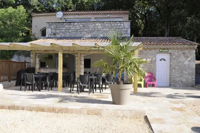 Camping Les Chênes Verts - image n°4 - Camping Direct