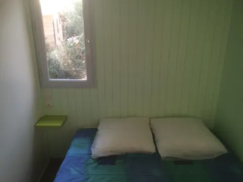 Location - Chalet Xeres 30 M², 1 Chambre Séparée. - image n°5 - Camping Les Chênes Verts