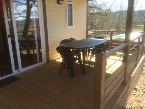 Accommodation - Chalet 30 M2 5 People 2 Bedrooms - image n°2 - Camping Les Chênes Verts