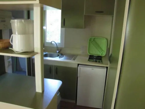 Location - Chalet Gitotel Morea 30M², 2 Chambres. - image n°3 - Camping Les Chênes Verts