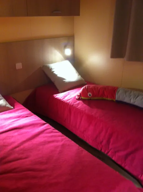 Mietunterkunft - Chalet Grand Confort Eden 54M² - 3 Zimmer - image n°6 - Camping Les Chênes Verts
