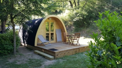 Wooden cabin POD