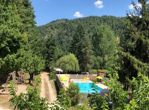 Emplacement - Emplacement De Camping  - Forfait 2 Pers - - image n°4 - Camping Les Berges Du Doux