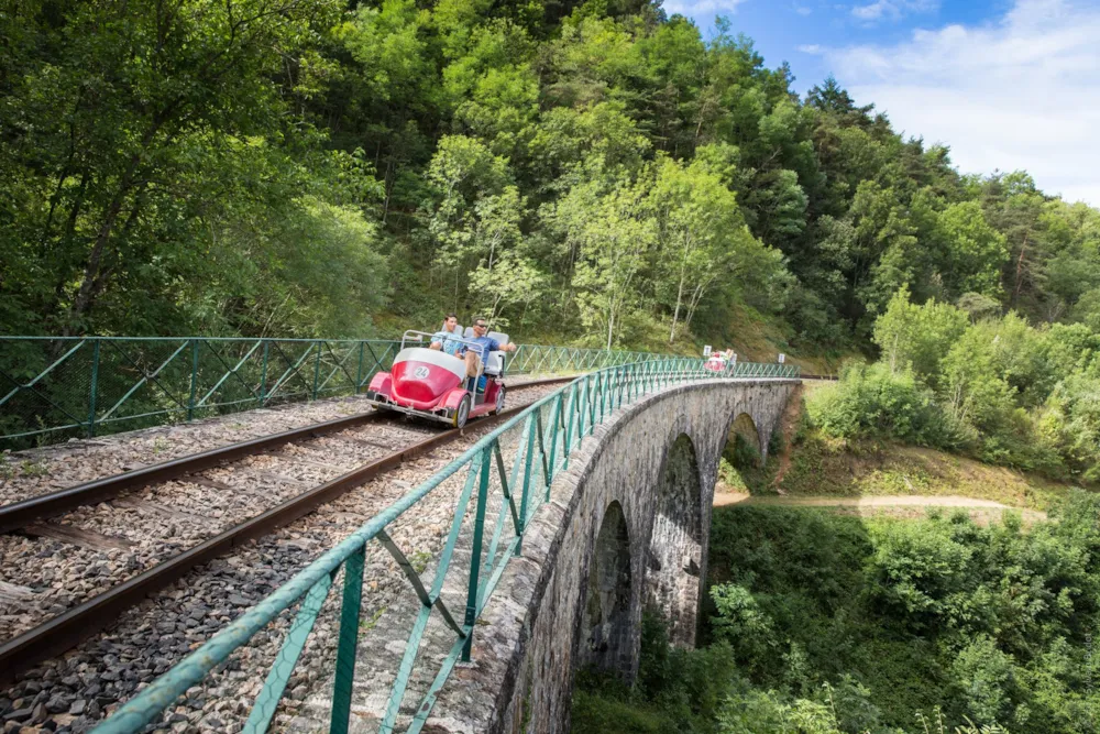 Camping Les Berges Du Doux