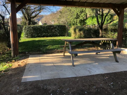 Emplacement - Emplacement Nu Confort Tente -Forfait 2 Pers - image n°3 - Camping Les Berges Du Doux