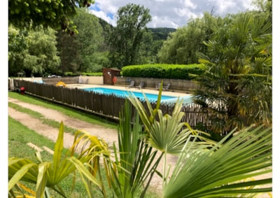 Camping Les Berges Du Doux