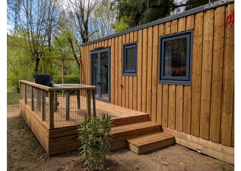 Camping Les Berges Du Doux