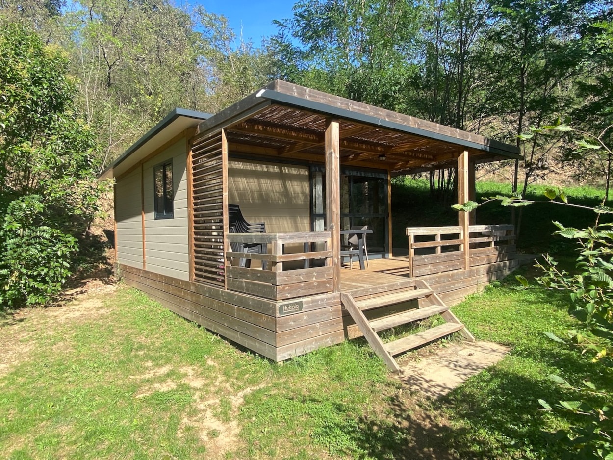 Camping Les Berges Du Doux
