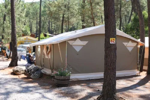 Location - Bungalow Toilé Canada 3 Chambres - Sans Sanitaire - image n°2 - Camping Paradis - Bois Simonet
