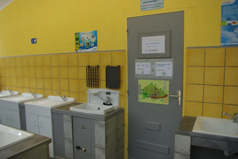 Emplacement En Camping