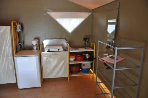 Location - Bungalow Toilé Canada 2 Chambres - Sans Sanitaire - image n°4 - Camping Paradis - Bois Simonet