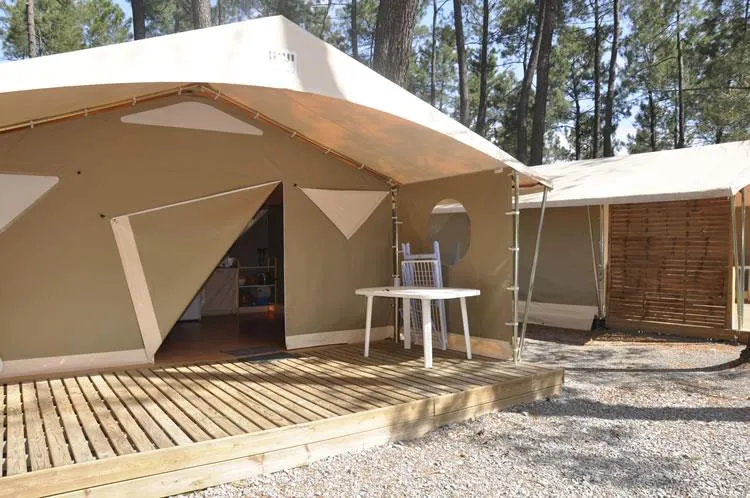 Bungalow Toilé Canada 2 Chambres - Sans Sanitaire