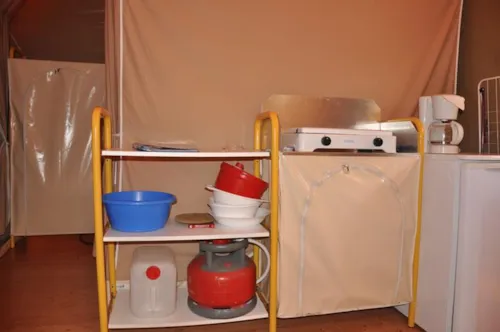 Location - Bungalow Toilé Canada 3 Chambres - Sans Sanitaire - image n°8 - Camping Paradis - Bois Simonet