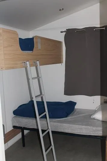 Huuraccommodatie(s) - Chalet Chataignier - 2 Kamers - image n°6 - Camping Paradis - Bois Simonet
