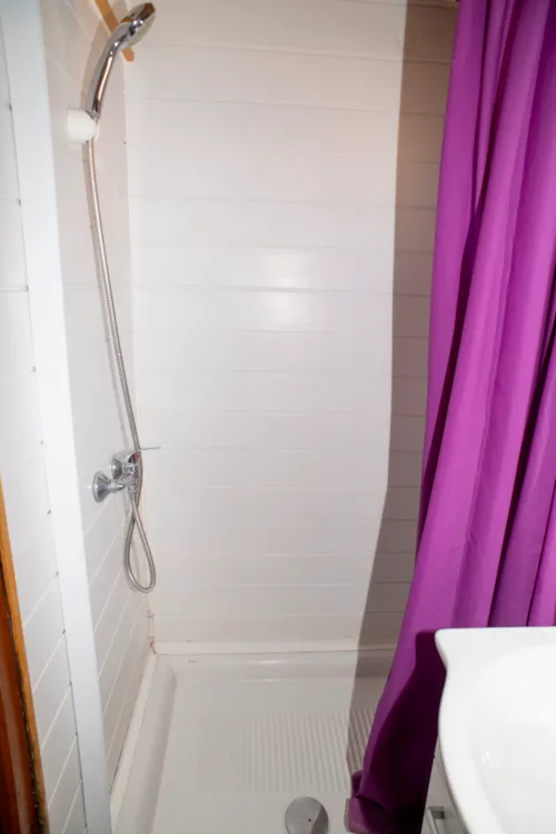 Huuraccommodatie(s) - Chalet Bruyere - 2 Kamers - image n°8 - Camping Paradis - Bois Simonet