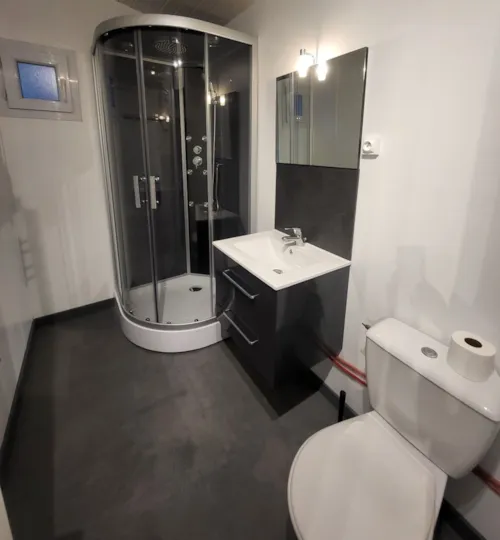Location - Chalet Mimosa Bleu - 3 Chambres - image n°5 - Camping Paradis - Bois Simonet