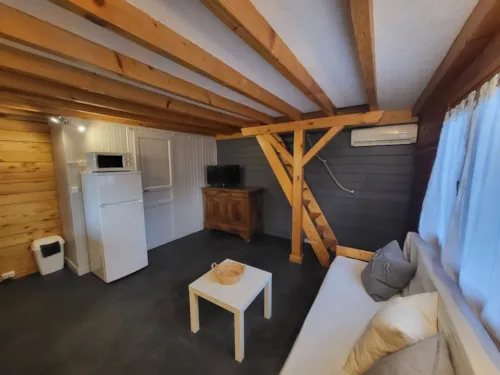 Location - Chalet Savoyard - 2 Chambres - image n°3 - Camping Paradis - Bois Simonet
