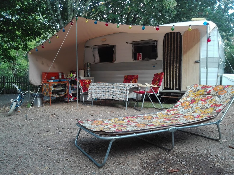 Emplacement - Emplacement Camping-Car Et Caravane Forfait 2 Personnes - Camping Le Moulin de Gournier