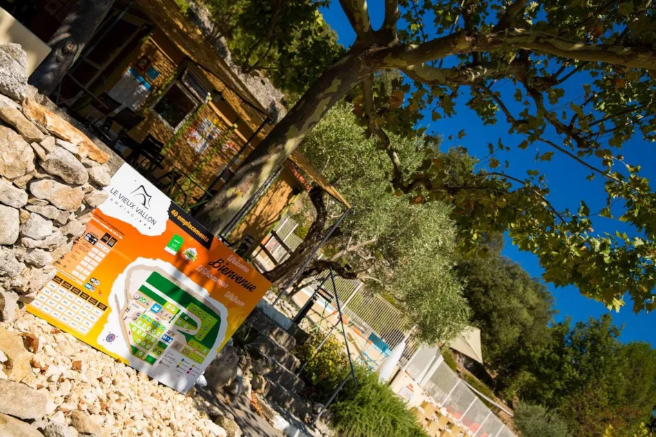 CAMPING LE VIEUX VALLON