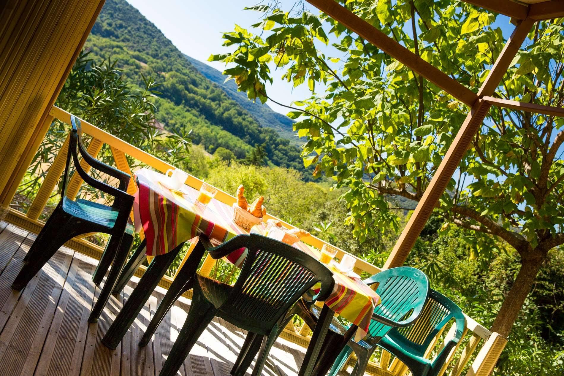 Huuraccommodatie - Chalet Trianon - CAMPING LE VIEUX VALLON