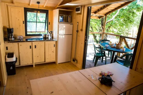 Huuraccommodatie(s) - Hut Ardéchoise - image n°3 - CAMPING LE VIEUX VALLON