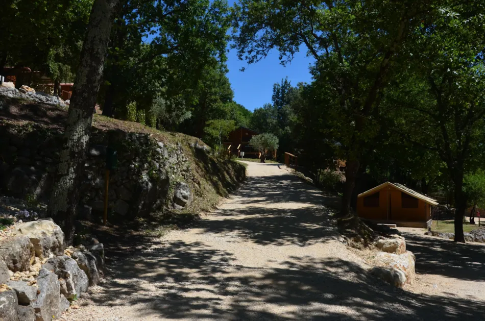 CAMPING LE VIEUX VALLON