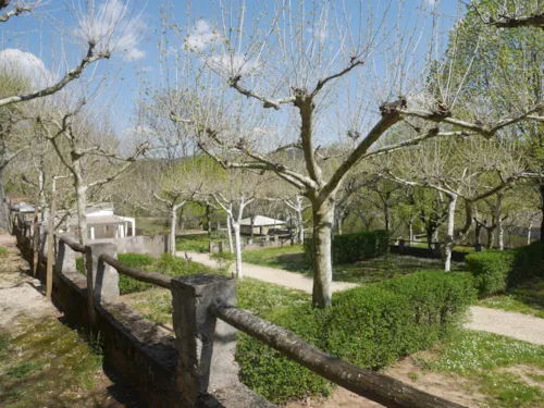 Kampeerplaats(en) - Kampeerplaats - image n°2 - CAMPING LE VIEUX VALLON